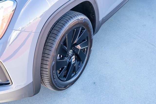 2026 Volkswagen Atlas Cross Sport SE w/Tech - Photo 10