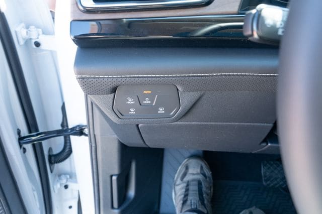 2026 Volkswagen Atlas SE w/Tech - Photo 26