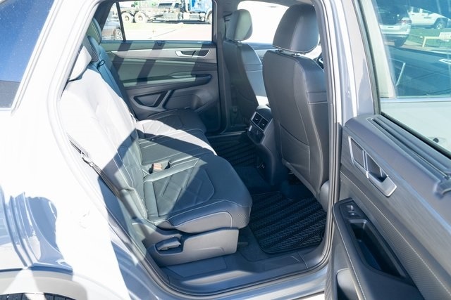 2026 Volkswagen Atlas Cross Sport SE w/Tech - Photo 37