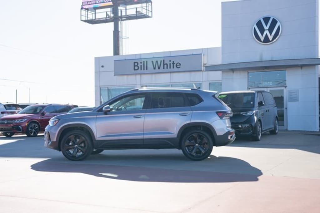 New 2026 Volkswagen Taos 1.5T SEL SUV