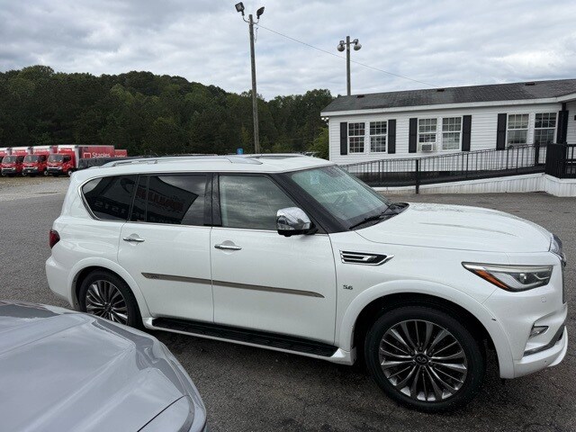 2018 Infiniti QX80 Base photo 3