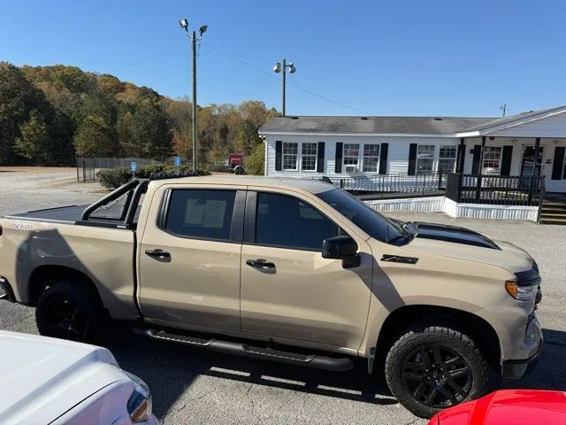 2023 Chevrolet Silverado 1500 LT Trail Boss photo 3