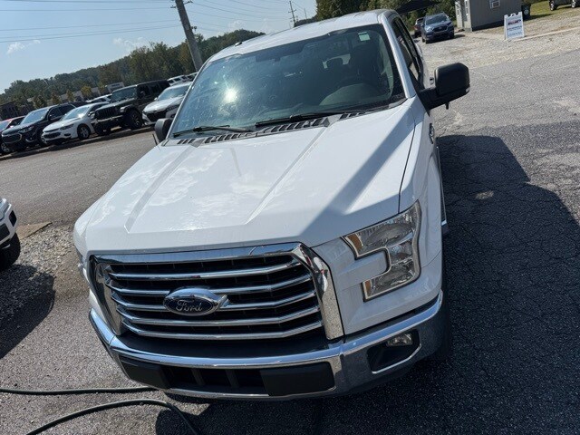 2015 Ford F-150 XLT photo 2
