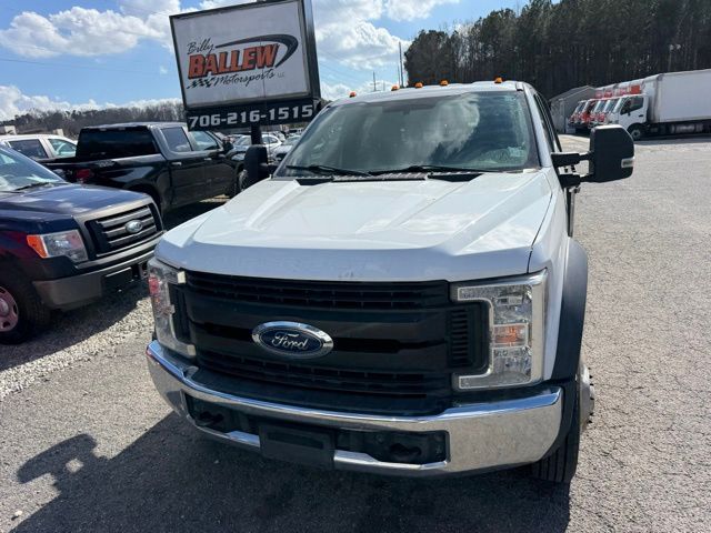 2019 Ford F-450 Super Duty Chassis Cab XL - Photo 2