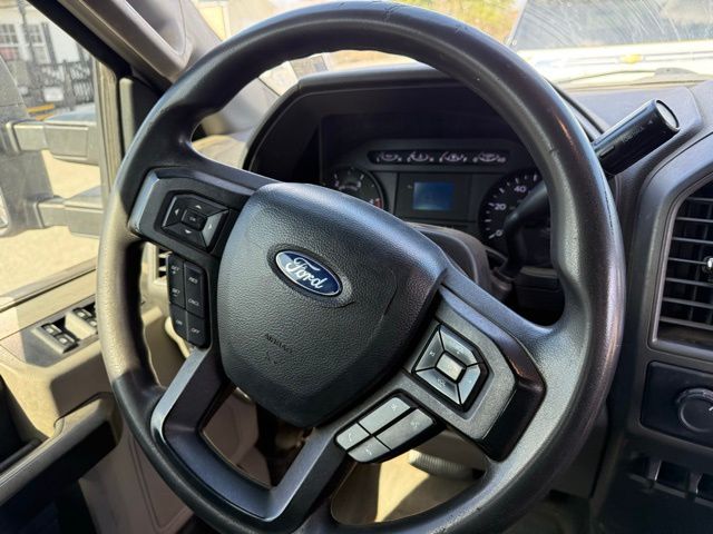 2019 Ford F-450 Super Duty Chassis Cab XL - Photo 13