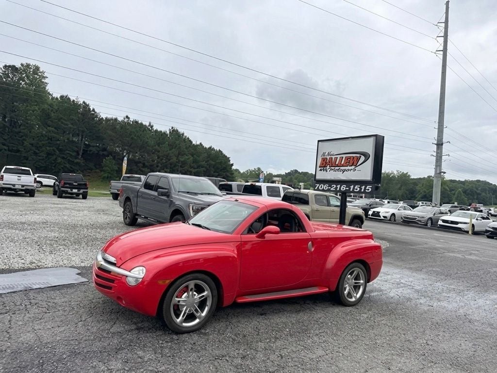 2004 Chevrolet SSR LS's photo