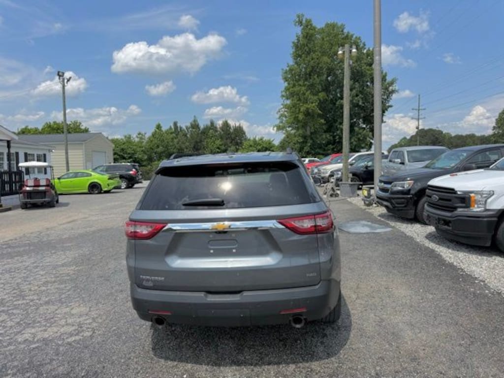 Used 2021 Chevrolet Traverse LT Leather SUV