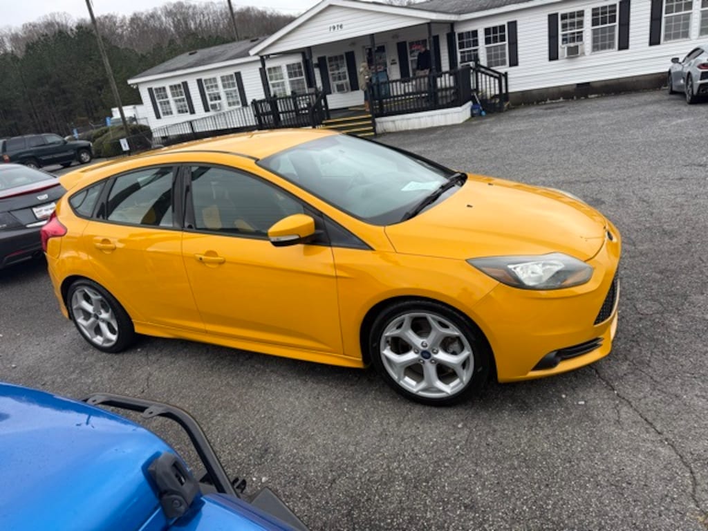 Used 2014 Ford Focus ST Base Hatchback