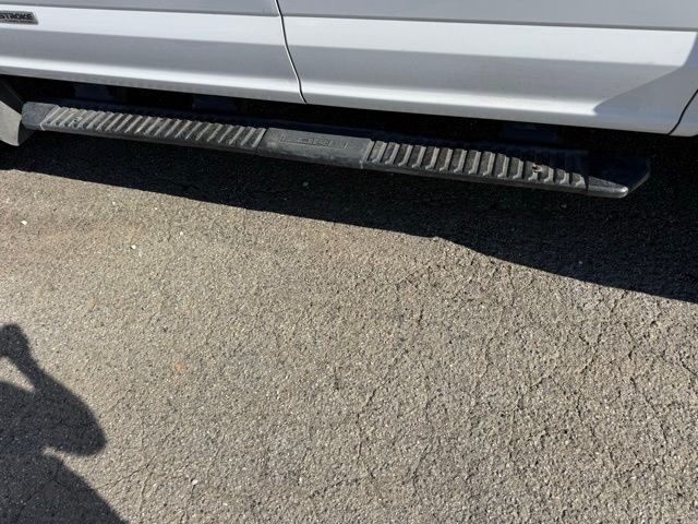 2019 Ford F-450 Super Duty Chassis Cab XL - Photo 7