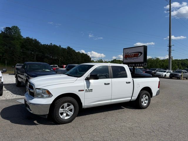 2017 RAM 1500 SLT 4x4 Crew Cab 5'7's photo