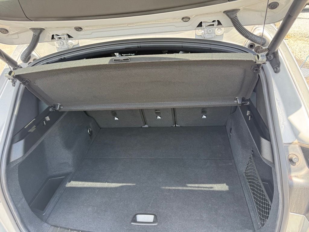2018 BMW X1 28i - Photo 12