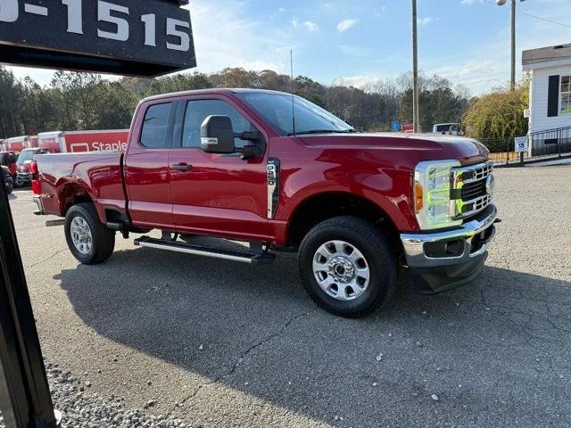 2023 Ford F-250 XLT photo 3