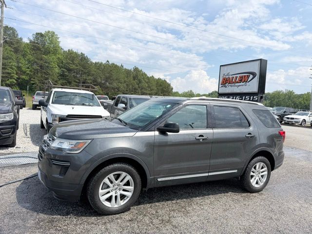 2018.0 Ford Explorer XLT 4WD's photo