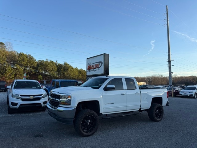 2019 Chevrolet Silverado 1500 LD LT's photo