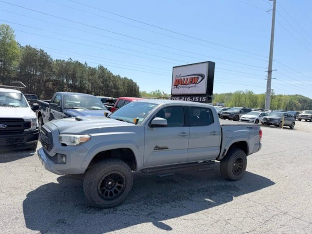Used 2018 Toyota Tacoma Truck Double Cab