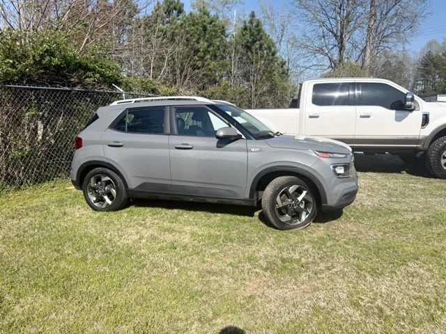 2023 Hyundai Venue SEL