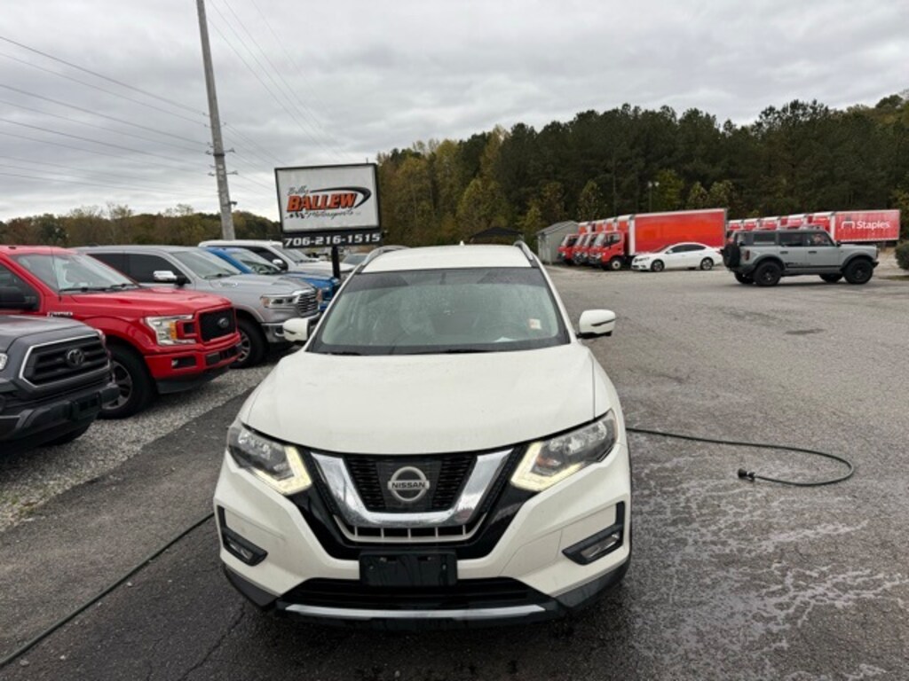 Used 2017 Nissan Rogue SV SUV