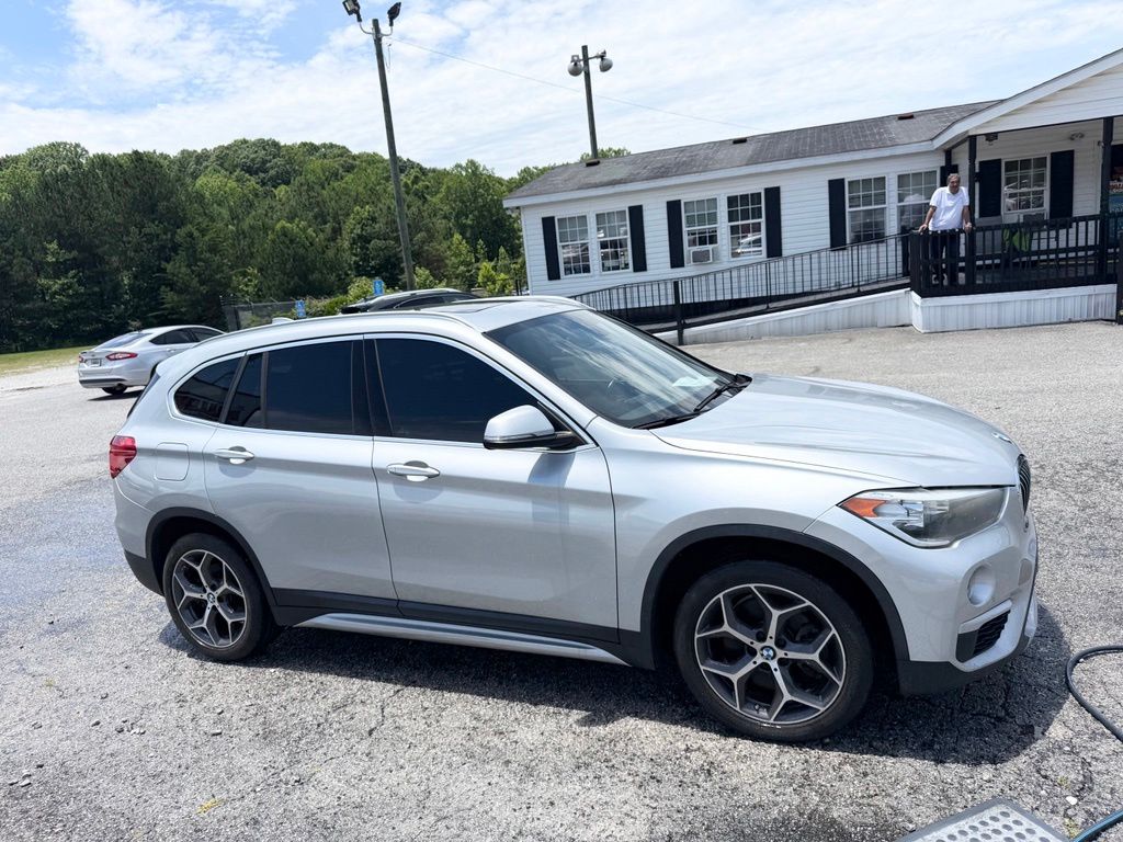 2018 BMW X1 28i - Photo 3