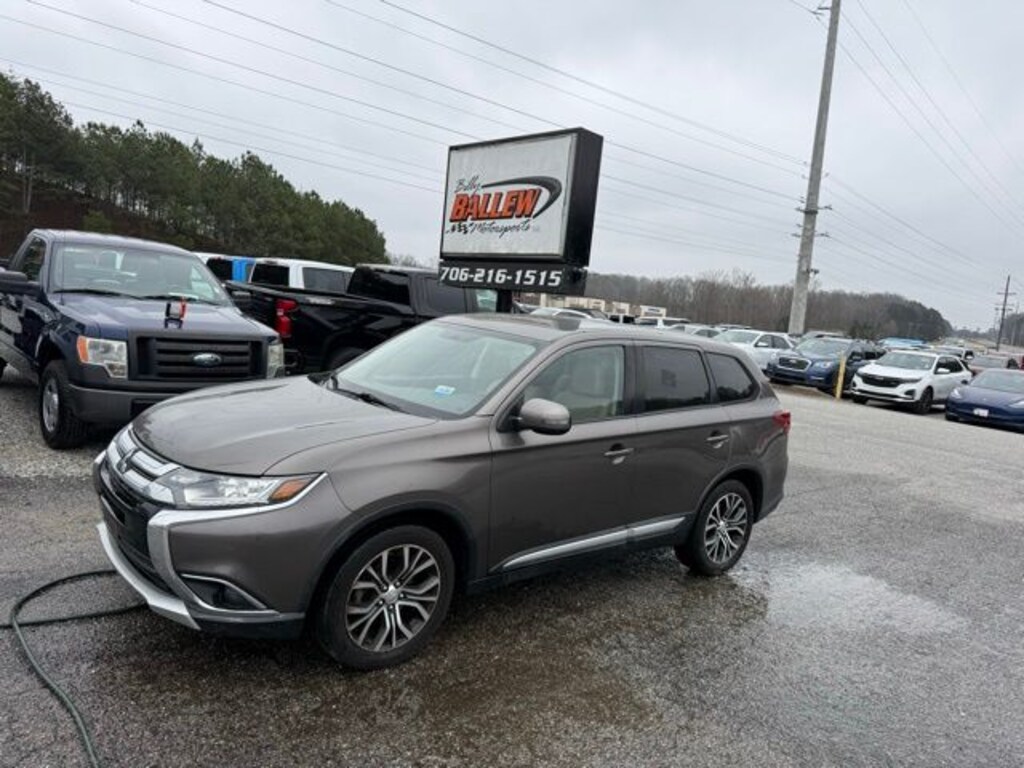 Used 2017 Mitsubishi Outlander CUV