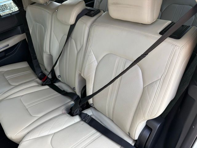 2020 Ford Expedition Platinum - Photo 13