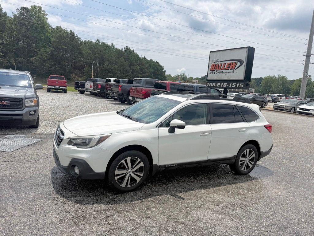 2018 Subaru Outback 2.5i Limited's photo