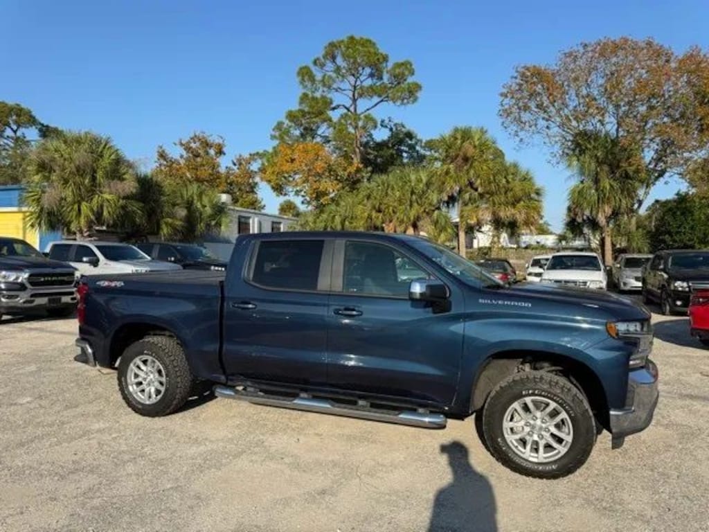 Used 2019 Chevrolet Silverado 1500 LT Truck Crew Cab