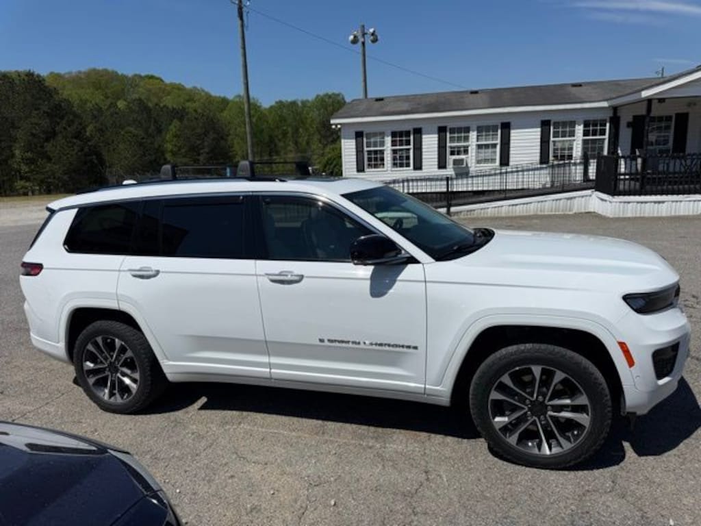 Used 2021 Jeep Grand Cherokee L Overland SUV