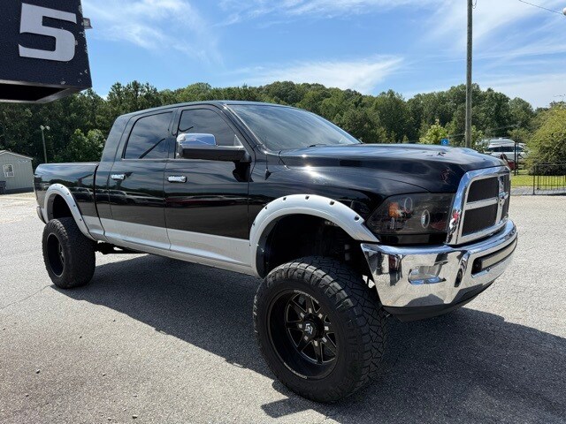 2012 Ram 2500 Laramie photo 3