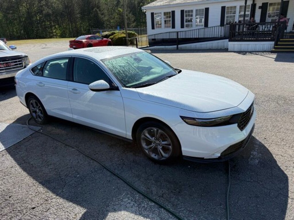 Used 2024 Honda Accord EX Sedan