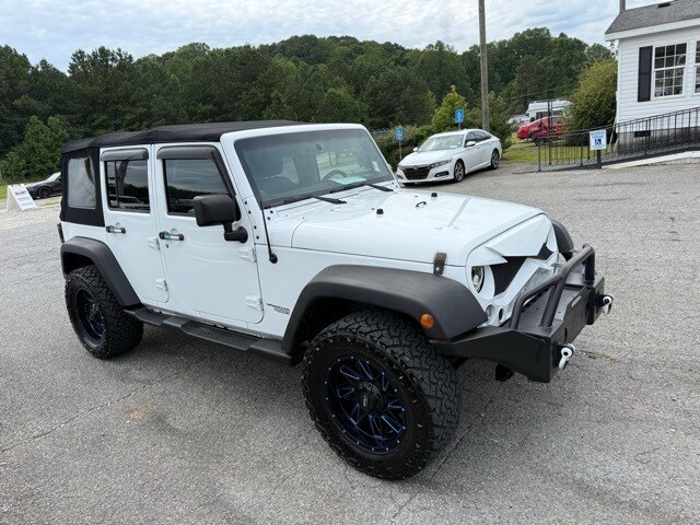 2014 Jeep Wrangler Unlimited Sport photo 3