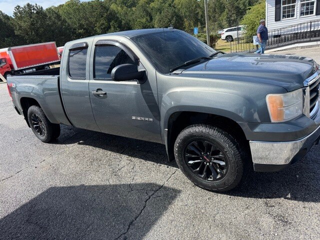 2011 Gmc Sierra SLE photo 3