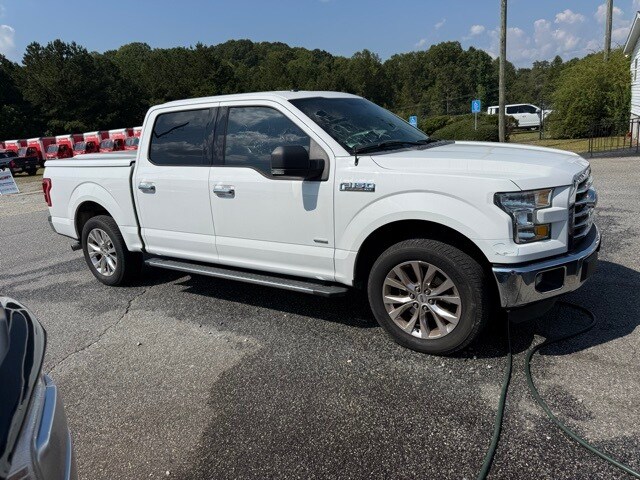 2015 Ford F-150 XLT photo 3
