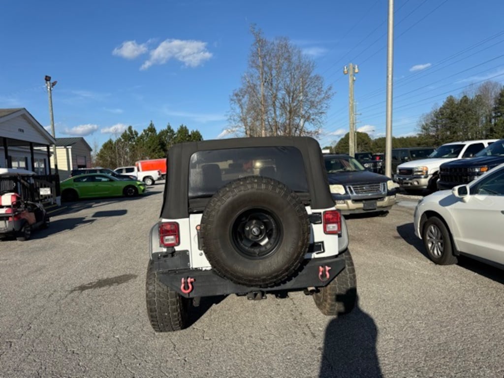 Used 2015 Jeep Wrangler Unlimited Rubicon 4x4 SUV