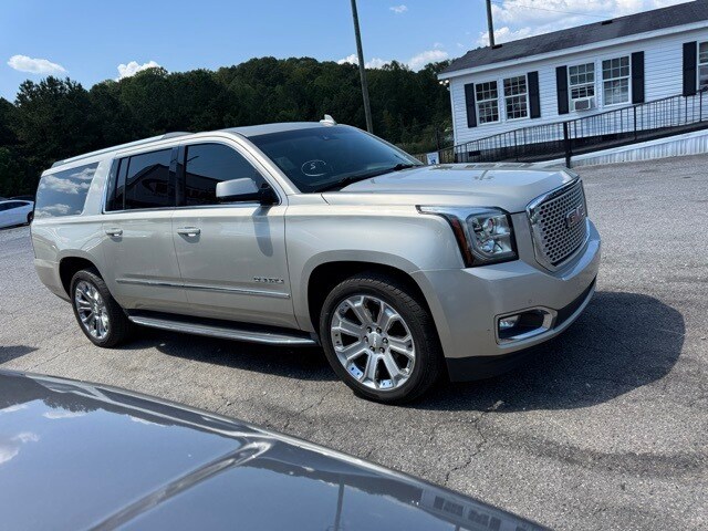 2016 Gmc Yukon XL Denali photo 2