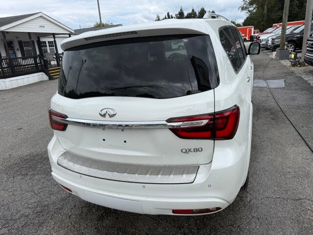2018 Infiniti QX80 Base photo 4