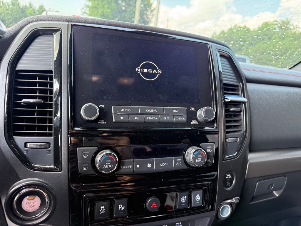 2022 Nissan Titan PRO-4X - Photo 12