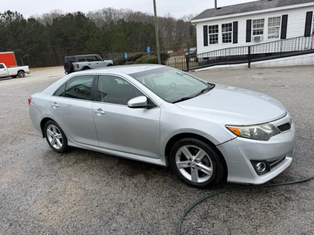 Used 2014 Toyota Camry Sedan