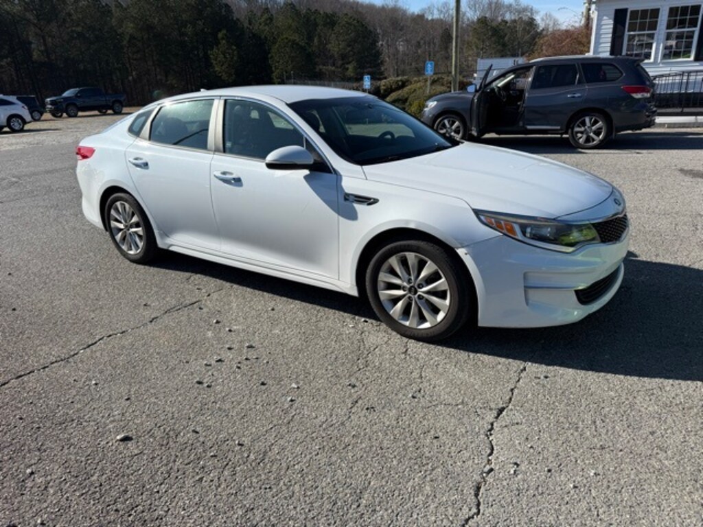 Used 2016 Kia Optima LX Sedan