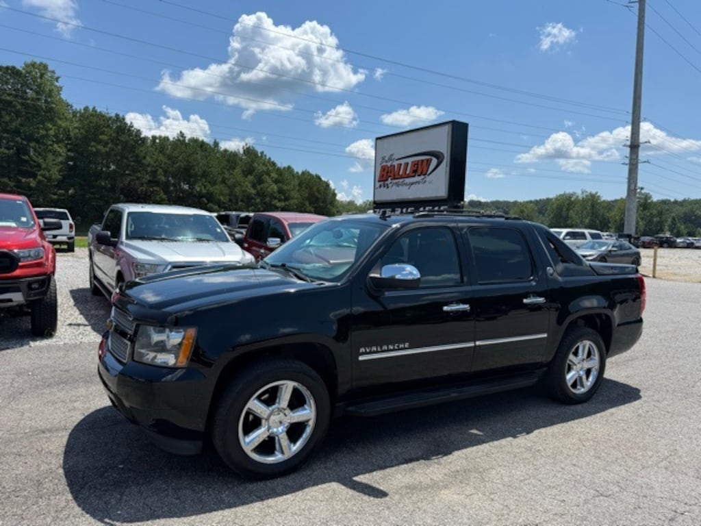 Used 2013 Chevrolet Avalanche LTZ Black Diamond Truck Crew Cab
