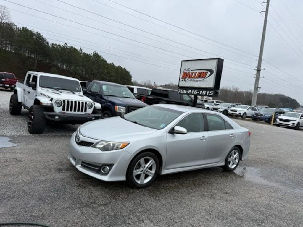 Used 2014 Toyota Camry Sedan