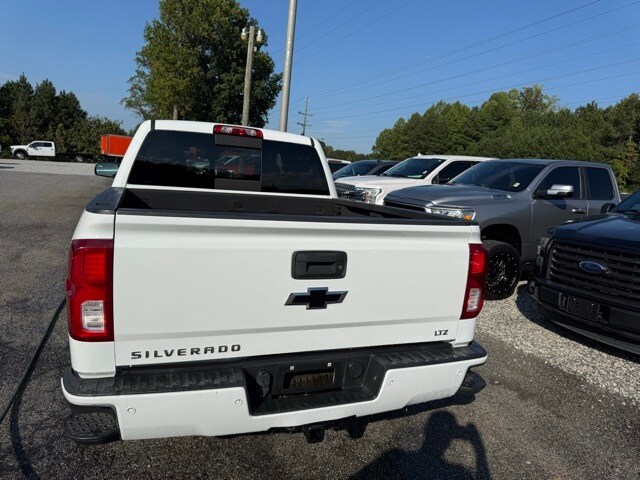 2016 Chevrolet Silverado LTZ photo 4
