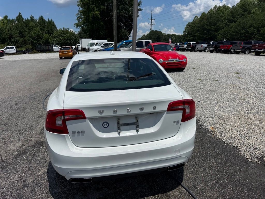 Used 2014 Volvo S60 T5 Sedan