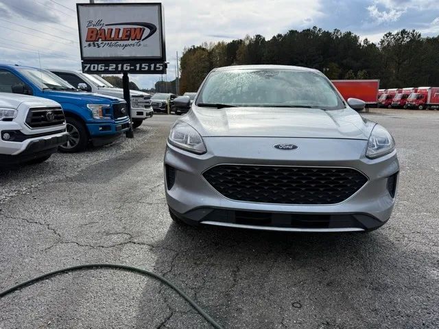 2021 Ford Escape SE photo 2