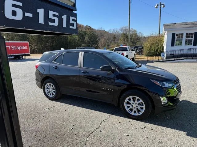 2021 Chevrolet Equinox LS photo 3