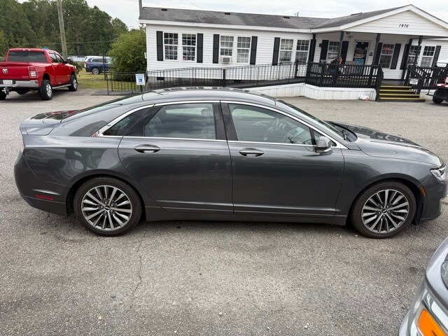 2019 Lincoln MKZ Reserve photo 3