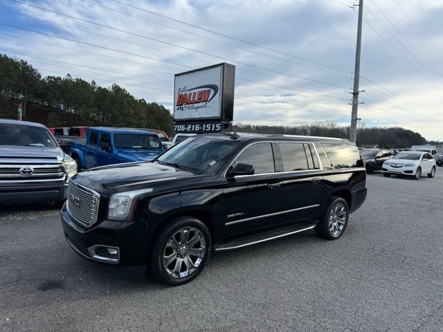 2016 GMC Yukon XL Denali's photo