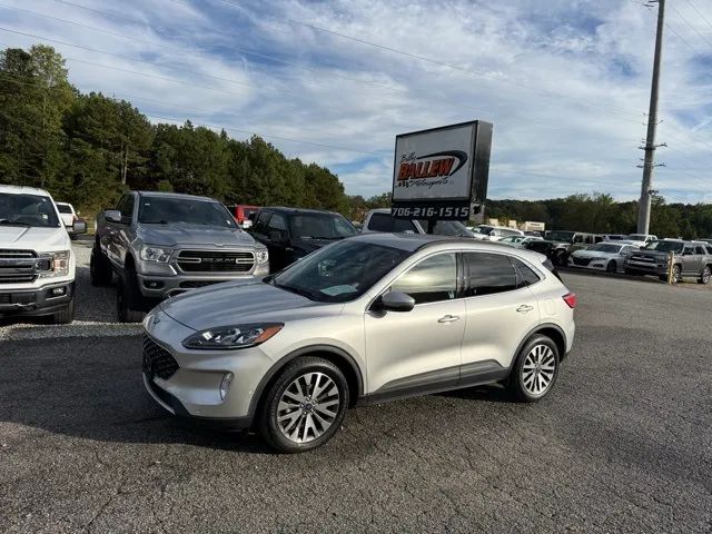 2020 Ford Escape Titanium's photo