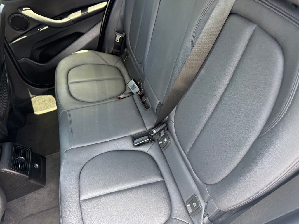 2018 BMW X1 28i - Photo 10