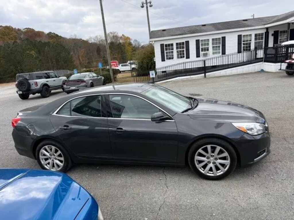 Used 2015 Chevrolet Malibu LT w/2LT Sedan