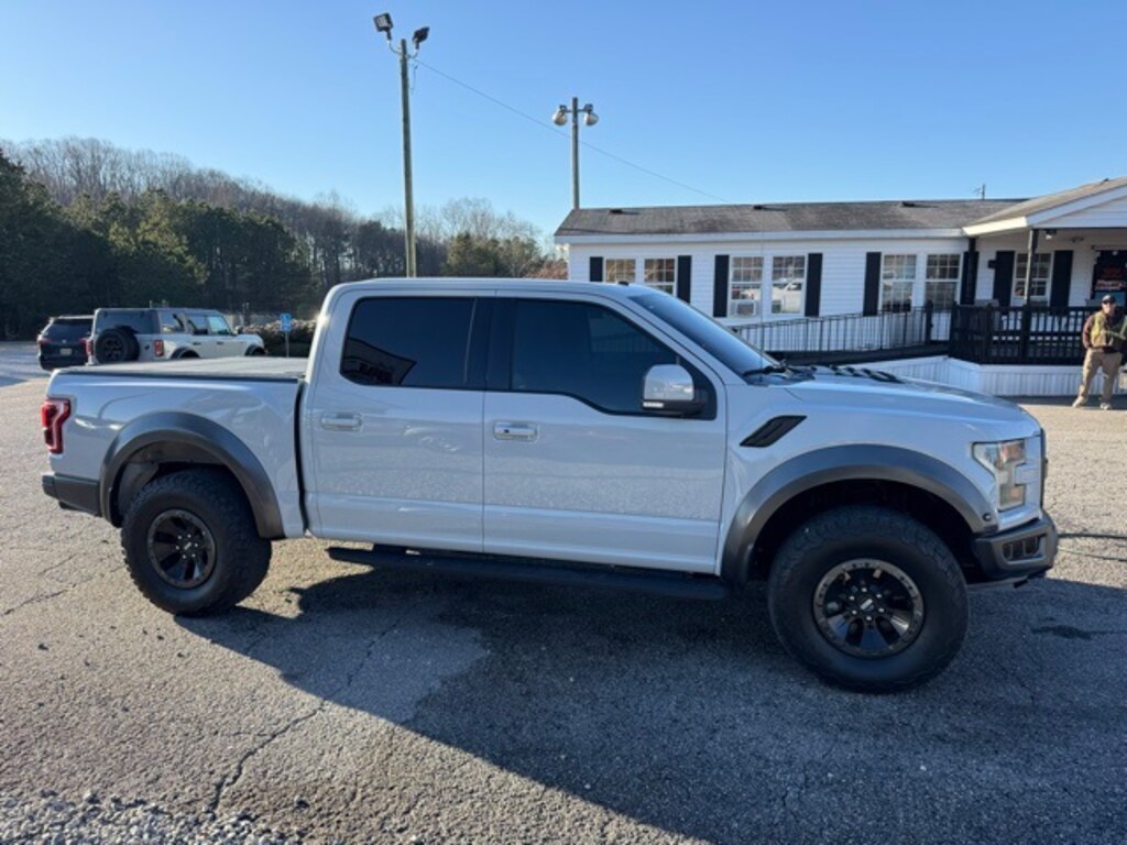 Used 2017 Ford F-150 Raptor Truck SuperCrew Cab